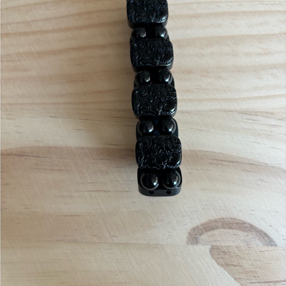 Mocui Jadeite Dragon Carving Bracelet - Picture 4 of 9